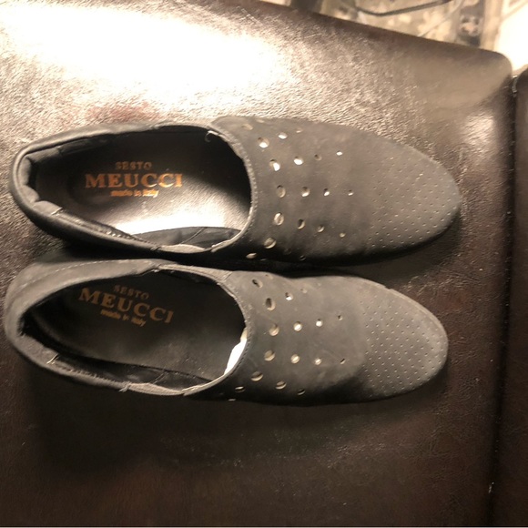 Sesto Meucci Womens Black Bain Perforated Flats Taupe Suede Slip On Shoee Sz 5 - Picture 8 of 13